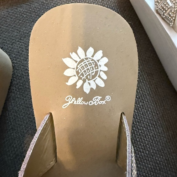 Yellow box sandals 7.5 beige with rhinestones / jewels wedge platform sandals - Picture 3 of 6